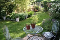 Bea Ray Garden Design Ltd 1131028 Image 0